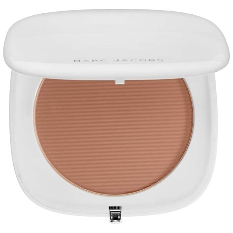 marc jacobs omega bronzer